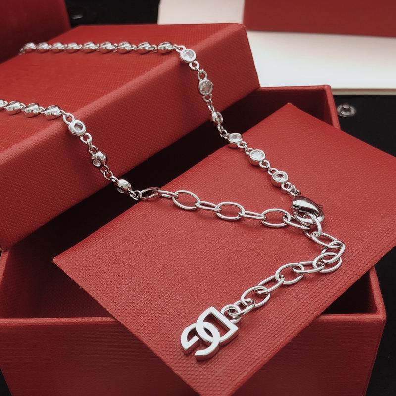 DG necklace 09yxq02